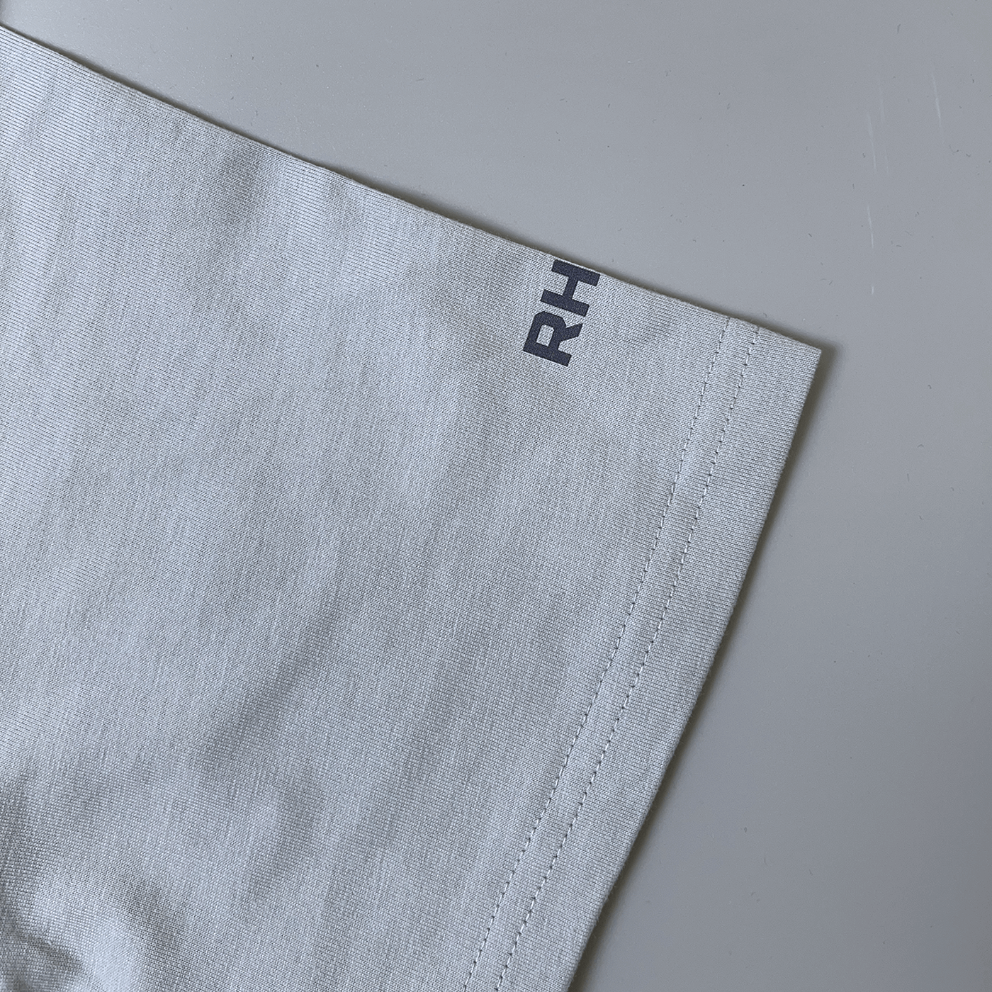 Tシャツ グレー